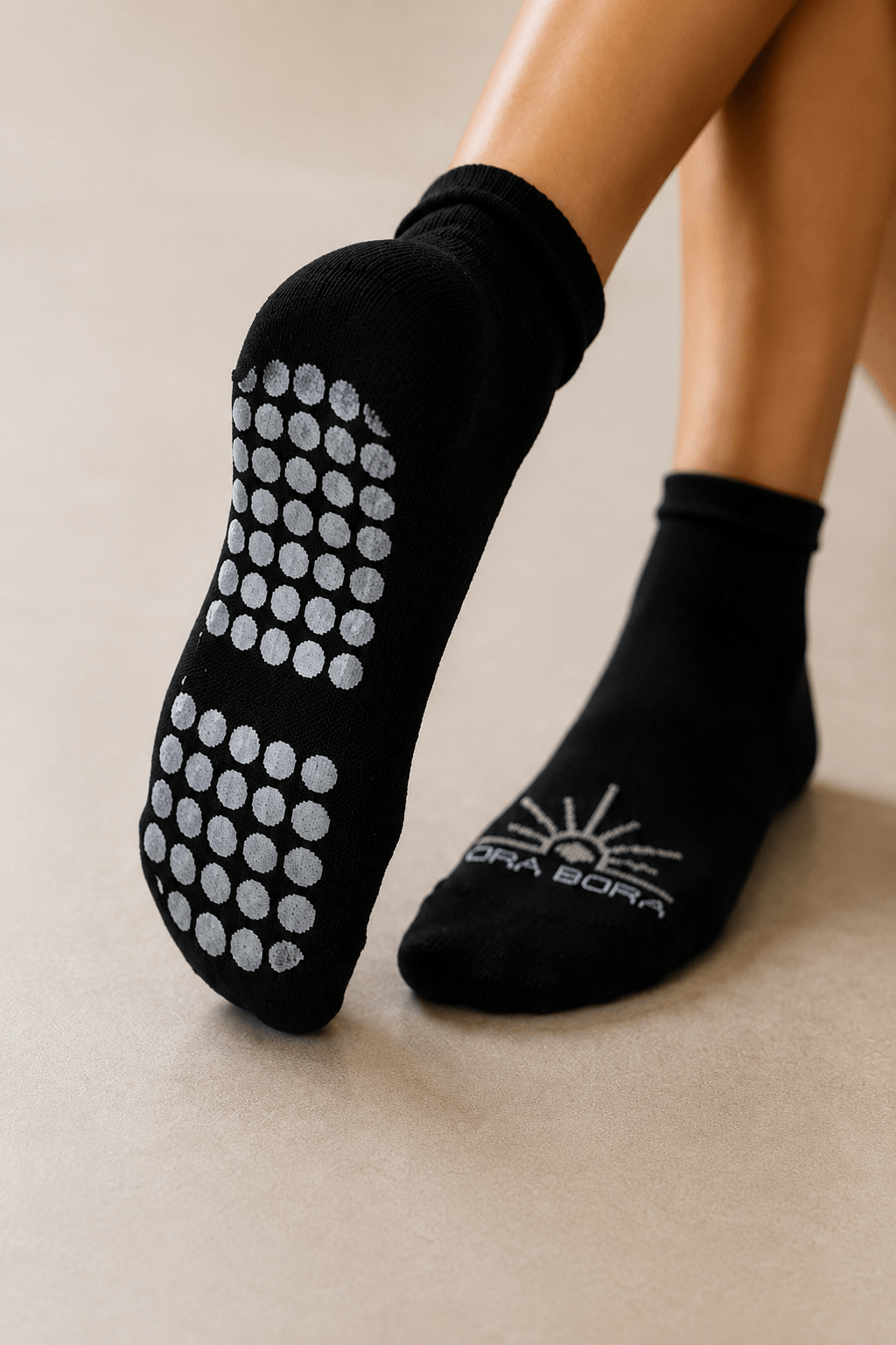 BLACK PILATES SOCKS (3)